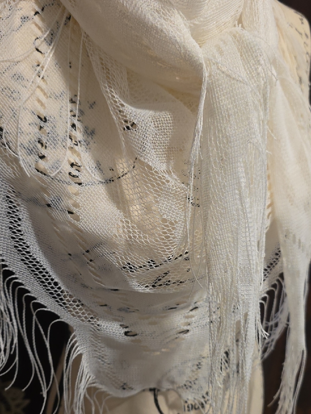 Lightweight Off White Fringe Scarf/Wrap - Picture 3 of 10